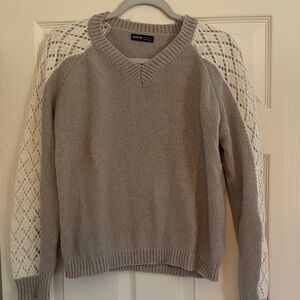 SHEIN Gray Knit Sweater with White Lace Sleeves